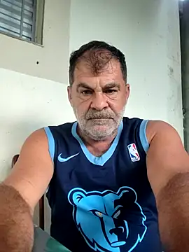 Peludo173317's Webcam Show