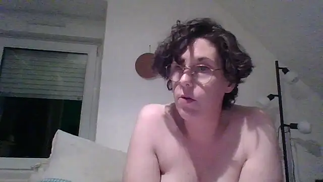 Chatroom XXX en direct de OIseauNoir88