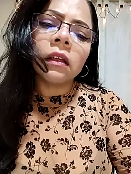 ROUSSE_SINCLAIRのライブXXXチャット