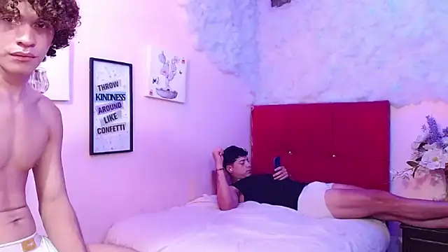 destroy_girls Chat XXX live