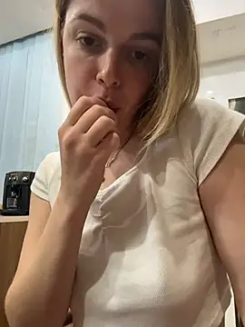 Chat +18 de HarrietDart ao vivo