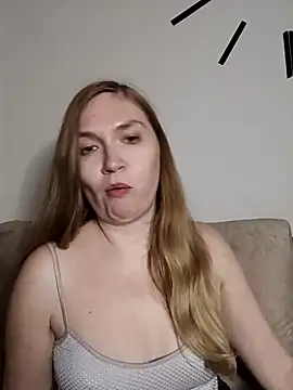 دردشة KisaVixen الجنسية المباشرة