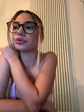 ItalianGirl: онлайн-секс-чат