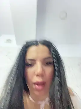 XXX chat uživo modela SabrinaDellyn