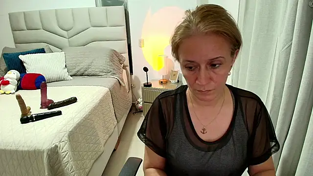 Chat XXX en directo de Naty_Stone