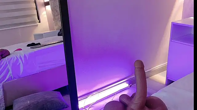 AmmyJones_n Live XXX chat