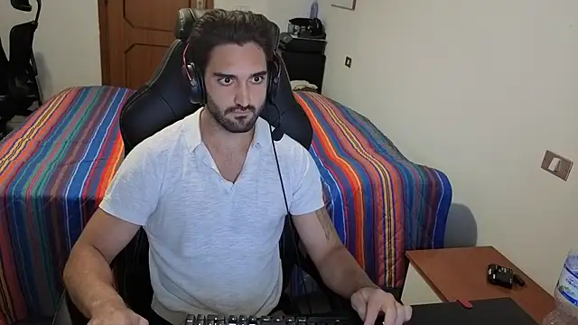 Al3xox02n Webbikameraesitys