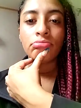 Churitos69 Show in webcam