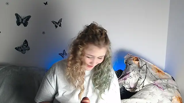 RebeFucksonn Pertunjukan Webcam