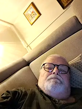 XXX chat uživo modela petvarad