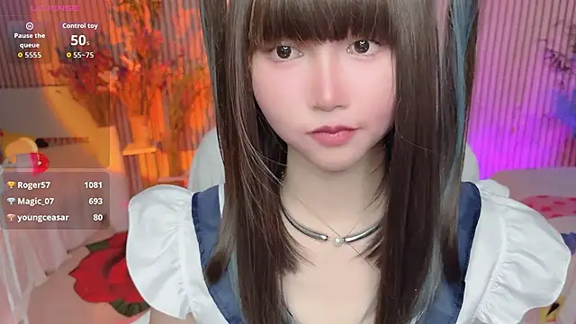 di-or- élő XXX-chatje