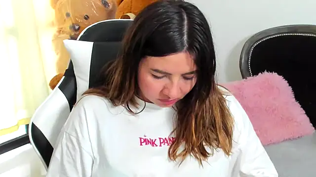 __Emma__11__Lecat_'s Live XXX Chat