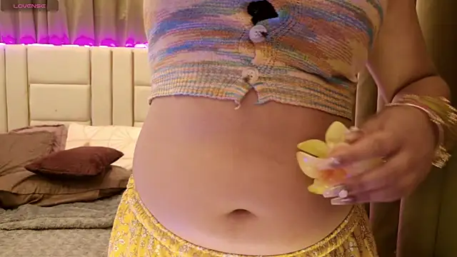 miss_meenakshii Adlı Modelin Web Kamerası Şovu