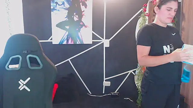 LUCY_LI's Live XXX Chat