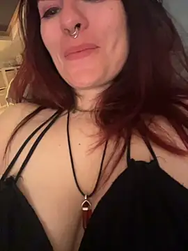 LunaMoongirl – Naživo XXX chat