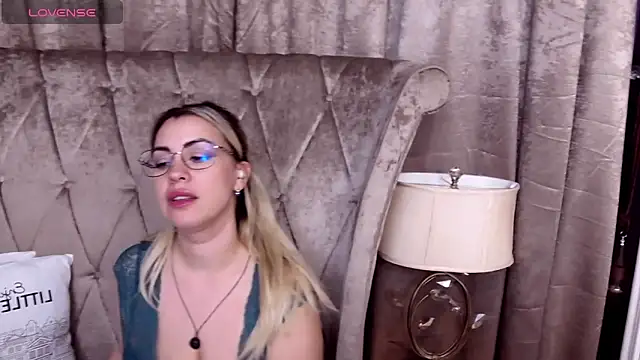 Sembang XXX Secara Langsung BustyGizelle