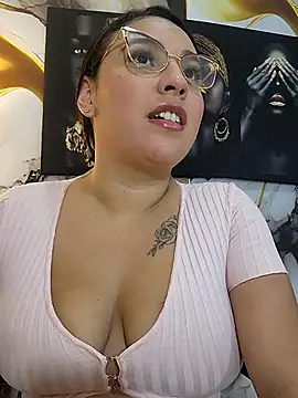 LizzRouse Adlı Modelin Canlı XXX Sohbeti