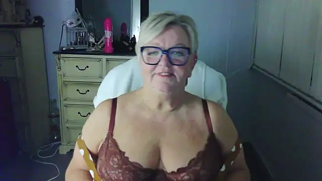 BridgetBlueEyesn Live XXX chat