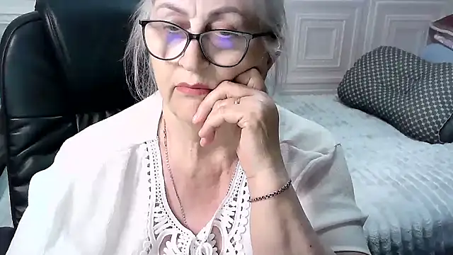 LolkaAlyss – webcam-show