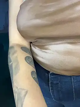 Czat XXX na żywo – Antonella_Julieta