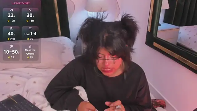 VinkSmokeeのライブXXXチャット