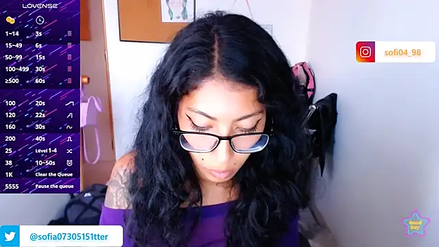 sofia_rosse4 Adlı Modelin Canlı XXX Sohbeti
