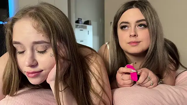 DextralCrew: вебкам-шоу