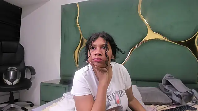 แชท XXX สดของ taty_sexxx