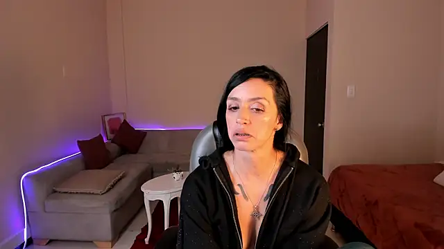 Czat XXX na żywo – Kristen_Garner