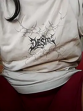 Karin_39 Adlı Modelin Canlı XXX Sohbeti