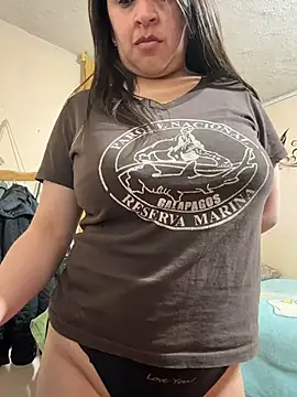 latinfemale live XXX chat