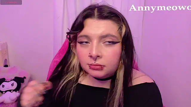 Chat XXX en directo de Sachi_Meow