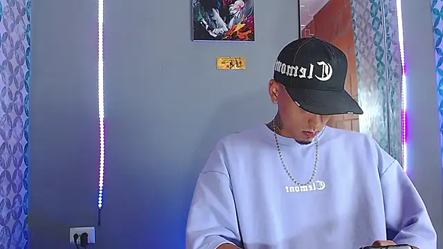 Liam_lee Adlı Modelin Canlı XXX Sohbeti