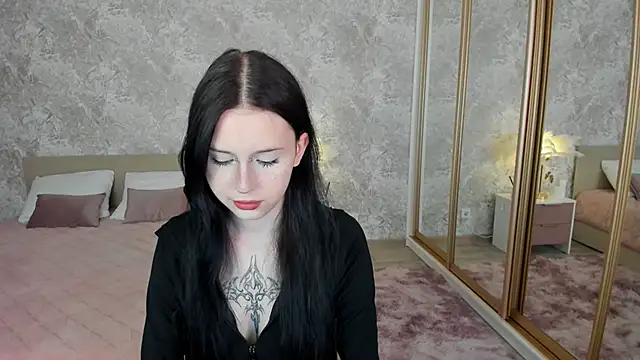 Chat +18 de VioletHarme ao vivo