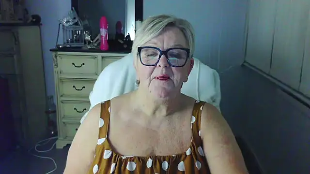 BridgetBlueEyes – Live XXX-chat