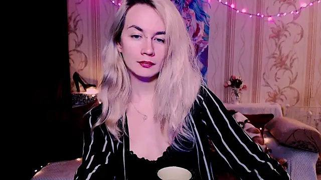 xxxcharismaaa Adlı Modelin Web Kamerası Şovu