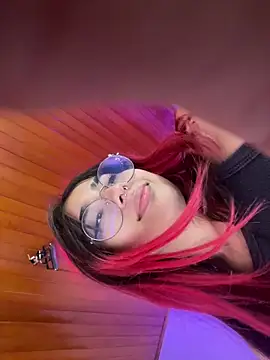 Chat +18 de Horny_tgn ao vivo