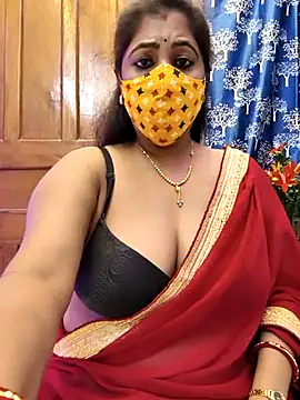 Poly_bhabi Adlı Modelin Canlı XXX Sohbeti