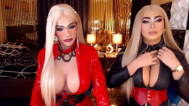 Вебкам-шоу MonstrousCockDiva