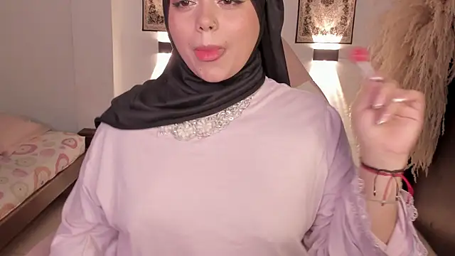 shayla_18 在線直播表演