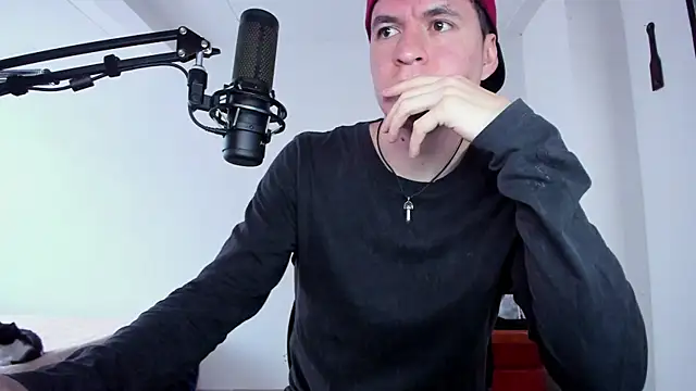 Headhunterdz Adlı Modelin Canlı XXX Sohbeti