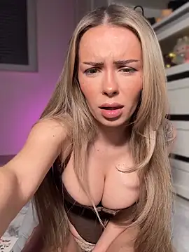 HotBella-n Webbikameraesitys