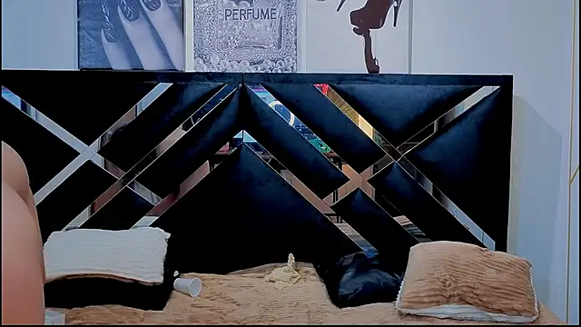 Zoe-yanin live XXX chat