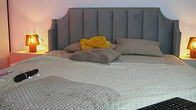 WowMila Chat XXX live