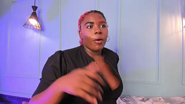 NanyMoreno লাইভ XXX চ্যাট