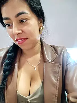 Luianna Live XXX-Chat