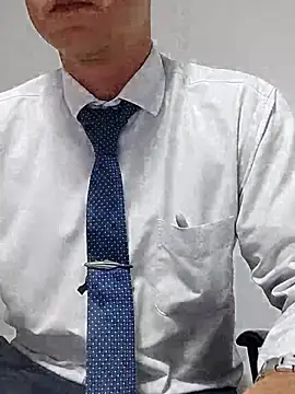 MrSecretSuit Webcamshow