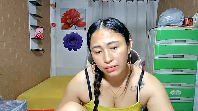 Filipina_Desire's Live XXX Chat