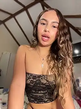 MaelyClaire webcam show