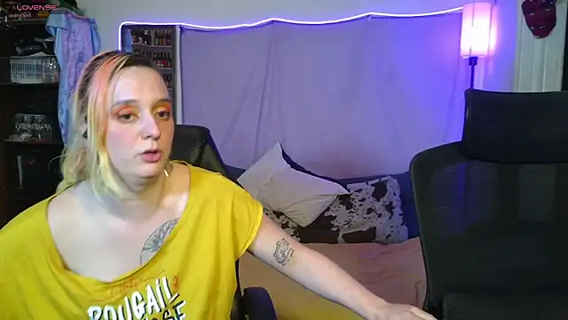 Pokazy przed kamerką – Evelan420